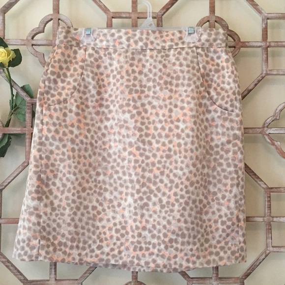 LOFT Dresses & Skirts - 🎉HP🎉Loft tan and coral animal print skirt